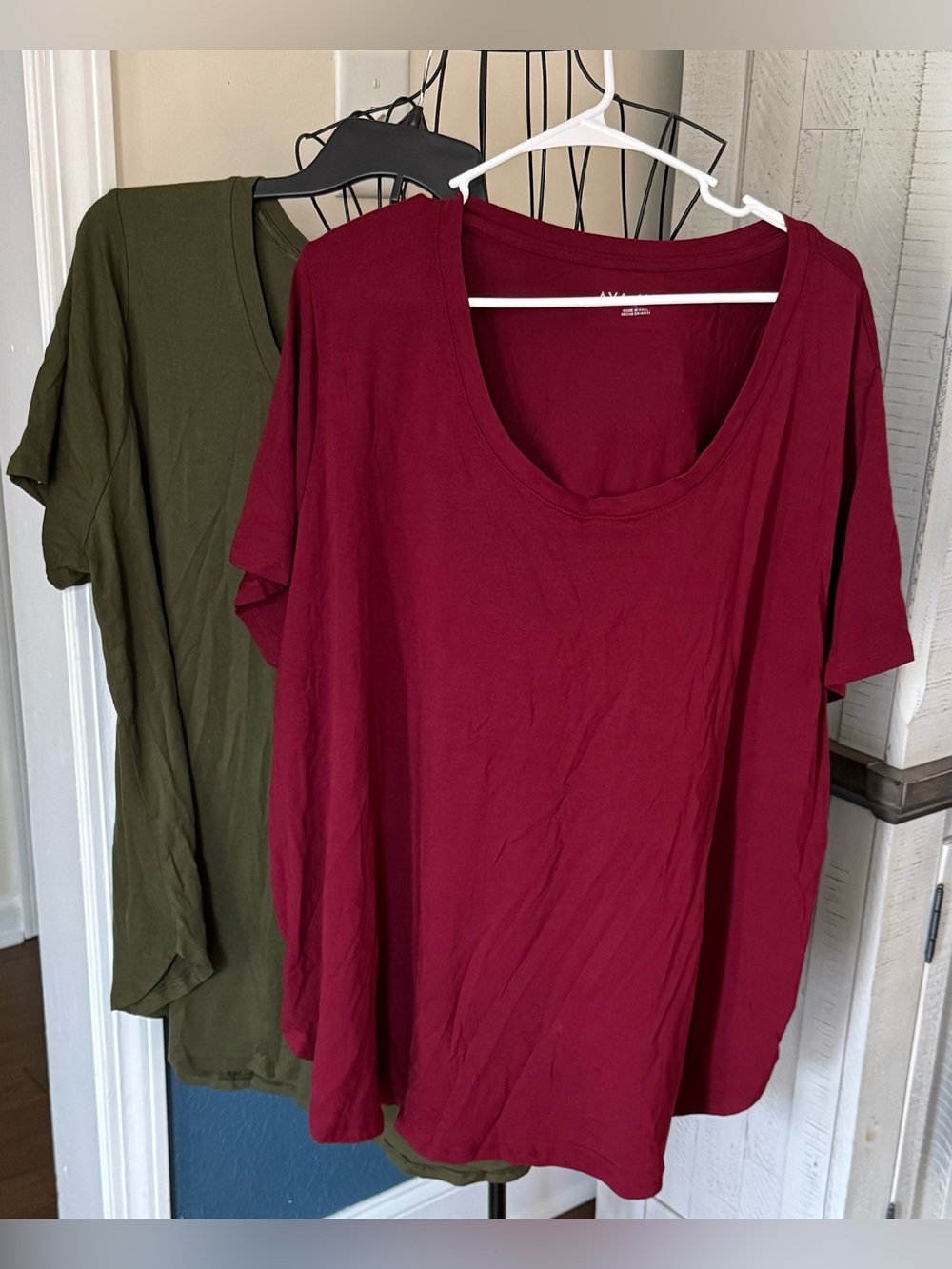 Set 2 Ava & Viv 3X round neck short sleeve t shirts Olive Green Wine Red Modal